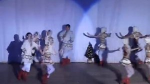 3 белых коня