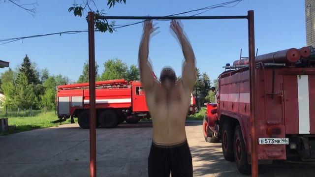 Как накачать руки на турнике? смотреть онлайн