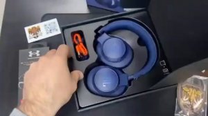 Распаковка JBL LIVE660NC