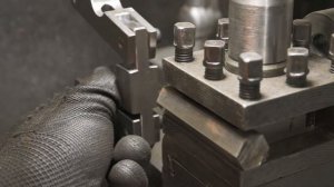 Универсальная самодельная оправка (державка) для накатки рифлений на токарном станке ТВ-7М