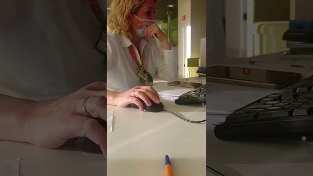 Не советую ходить в Укрсиббанк, можете встретить такое отношение 1 смотреть онлайн