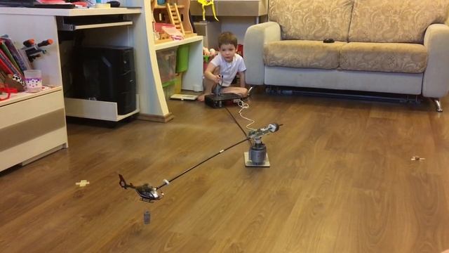 Поклонникам VertiBird посвящается. Летающая модель Eurocopter EC-135 масштаб 1:72 смотреть онлайн