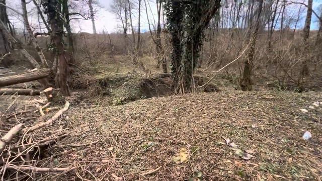 Участок 14 соток в Дагомысе с ручьем под банный комплекс смотреть онлайн