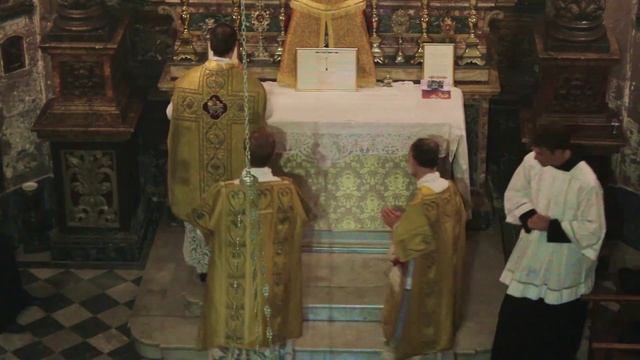 Solemn Traditional Latin Mass смотреть онлайн
