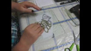 Декор бутылки термоклеевым трафаретом.    № 11