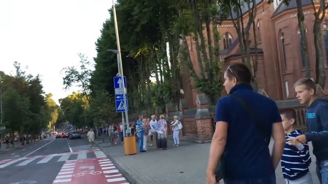 Едем в Палангу на машине . Магазины akropolis . Селимся в вилле. Гуляем по Паланге смотреть онлайн