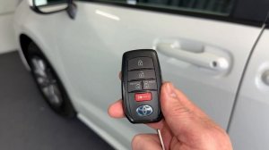 2021 - 2023 Toyota Sienna - How to Unlock, Open & Start With Dead Remote Key Fob Battery Not Workin