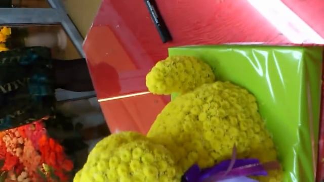 Собачка из живых цветочков | Dogs flowers life part.1 смотреть онлайн