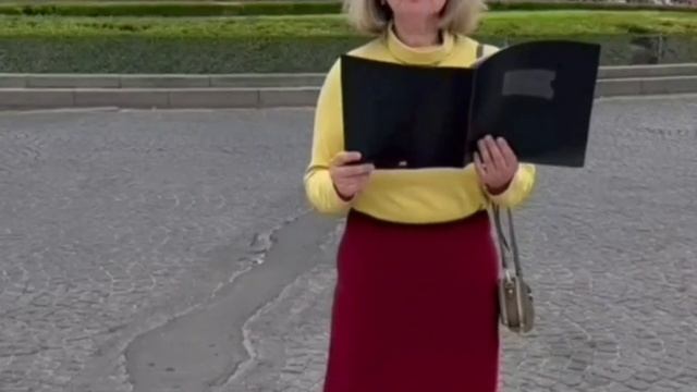 Пётр Первый Русь возвысил! Стихотворение  Руслана Аглямовича Валиахметова, прозвучавшее возле Лувра