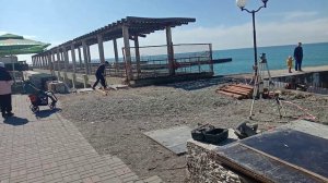 Адлер, 21.03.2024, пляж "Парус". Погода опять отличная Идёт капитальная перестройка набережной.