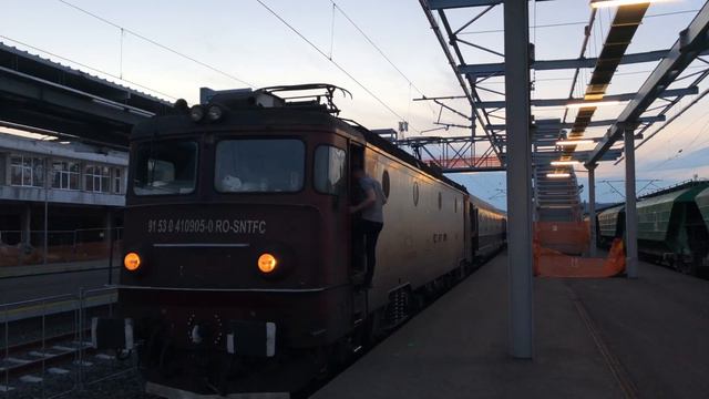 PRIMUL IRN 1922 Arad-Mangalia in gara Deva. 🌊HAI LA MARE CU CFR CALATORI!!! смотреть онлайн