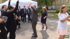 Жириновский танцует