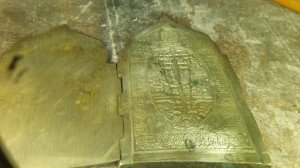 Реставрация иконы и чистка латунного церковного складня в мастерской "Три художника"