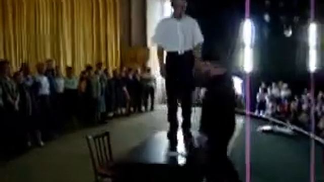 Кашпировский: Падения парня со стола. смотреть онлайн