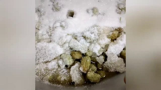 TUT MÜRƏBBƏSİ! ÇOX DADLI VƏ ASAN! / DUT REÇELİ! ÇOK LEZZETLİ VE KOLAY! смотреть онлайн