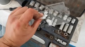 Ремонт ограничителя дверей субару.