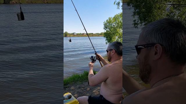 Первая рыбка у меня на рыбалке #рыбалка #fishing