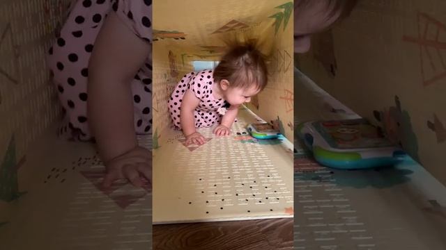 КАК ЗАНЯТЬ РЕБЕНКА | ИГРОВОЙ ТУНЕЛЬ ИЗ КОВРИКА | СИДИМ ДОМА