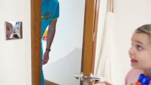 Катя и Маленький брат Макс