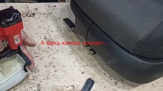 Как самому перетянуть подлокотник на Skoda Octavia A5? смотреть онлайн