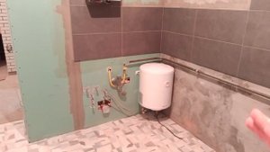Бойлер и газовая колонка работают в паре.