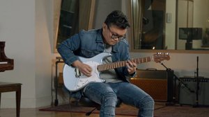 Sterling by Music Man: Cutlass CT50 Demo (ft. Elijah Kai) - CT50HSS