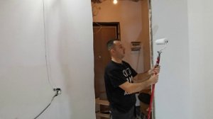 как красить обои под покраску