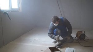 Шлифовка фанеры на полу