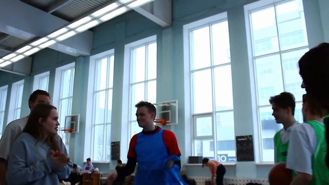 Школьный праздник - моя возможность практики в видео съемке и последующем монтаже.