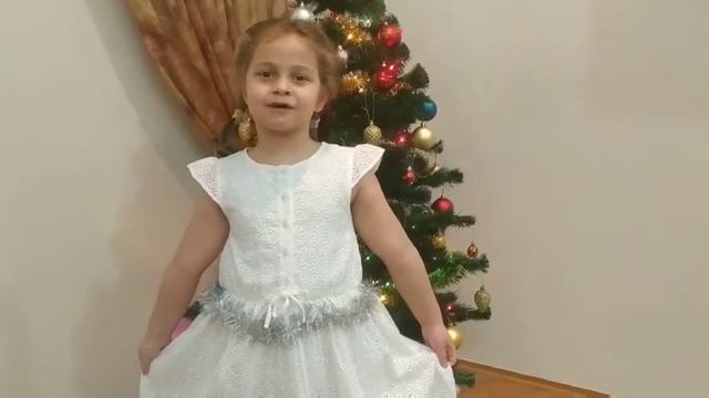 Новогоднее стихотворение смотреть онлайн