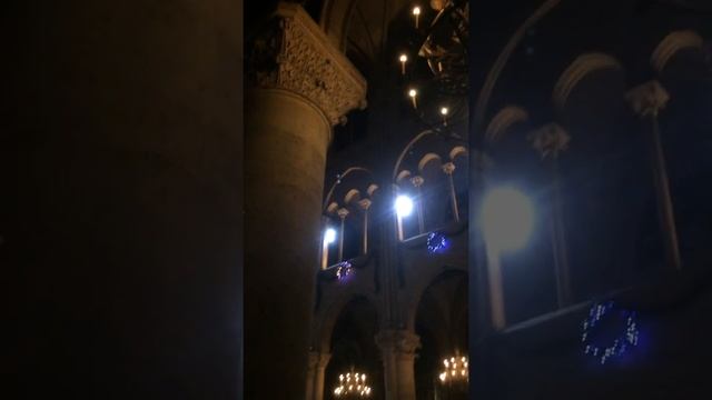 TravelBlog Interior of Notre Dam Organ sounds Paris - France