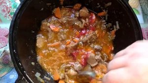 Жаркое со свининой и грибами в казане