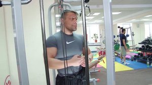 ТРОСОВЫЕ ТРЕНАЖЕРЫ - КАЧАЕМ ТРИЦЕПС