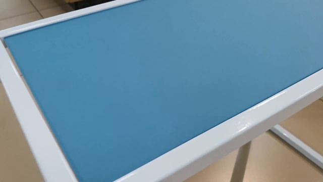 225146 "ЛОФТ СЛ-мини" стол журнальный (СТ). Цвет: стекло голубое "матовое"/ каркас "БЕЛЫЙ". смотреть онлайн