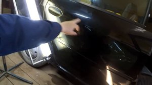 Глубокая ЦАРАПИНА на ЛКП. Восстановили дверь без покраски.