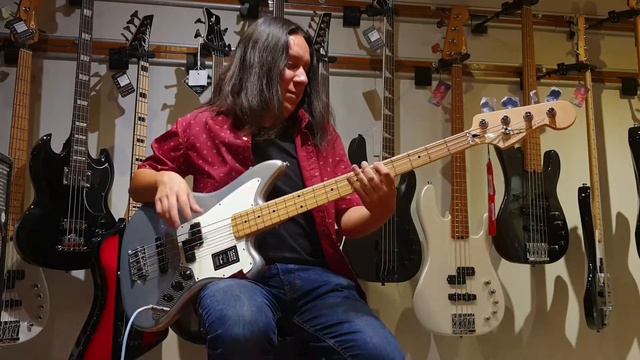 Fender Player Series Jaguar Bass смотреть онлайн