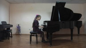 Ю. Слонов "Гавот", А. Гедике "Миниатюра в форме этюда", исп. Логвинова Вивьен, преп. Фесенко В.С.