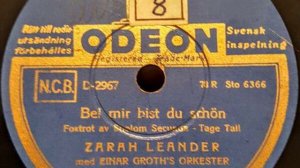 Zarah Leander - Bei mir bist du schön (covered by Carmela Corren) carmela-corren.com