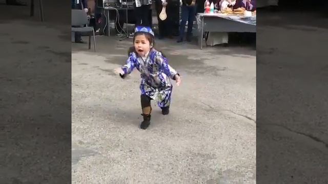 У меня голова болит 😅маленькая узбечка смотреть онлайн