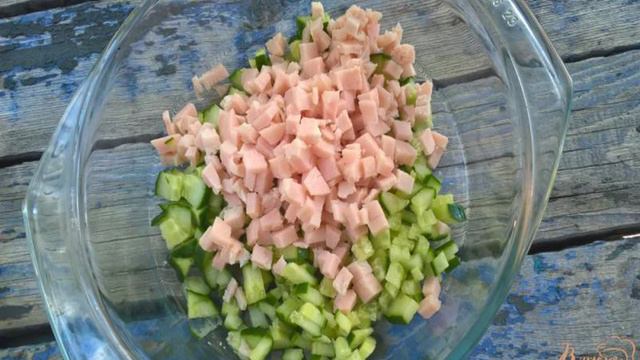 Легкая окрошка на сыворотке