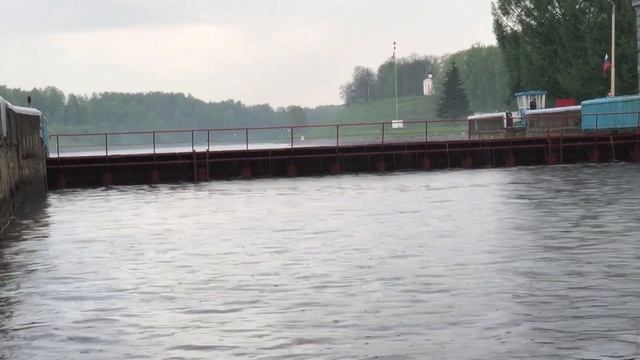 Первый поход на катере Волжанка 67 смотреть онлайн