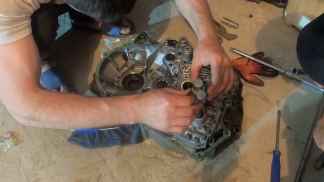 Разобрал коробку Хонда Одиссей смотреть онлайн