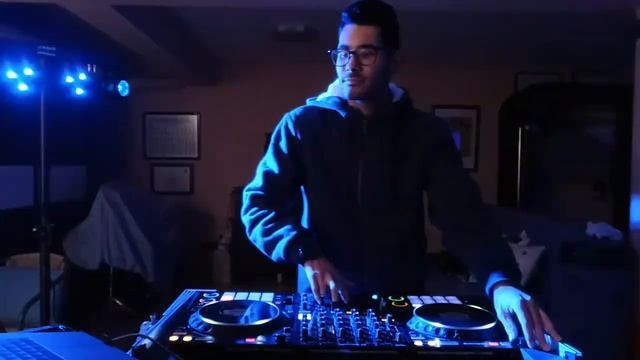 SBK DJ Mix 2023 - Bachata, Salsa, Timba, Kizomba, Tarraxo - DJ XemaX смотреть онлайн