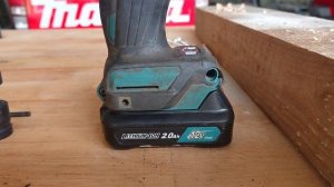 TW161D Makita 12V Impact Wrench 1/2"