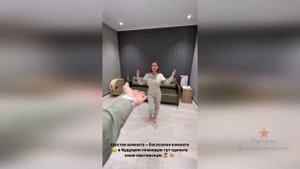 Лиза Миллер показывает 13 комнатную квартиру