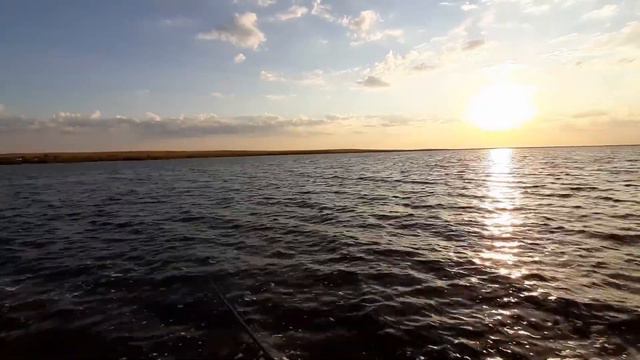 Рыбалка с ночевкой в дали от дома. смотреть онлайн