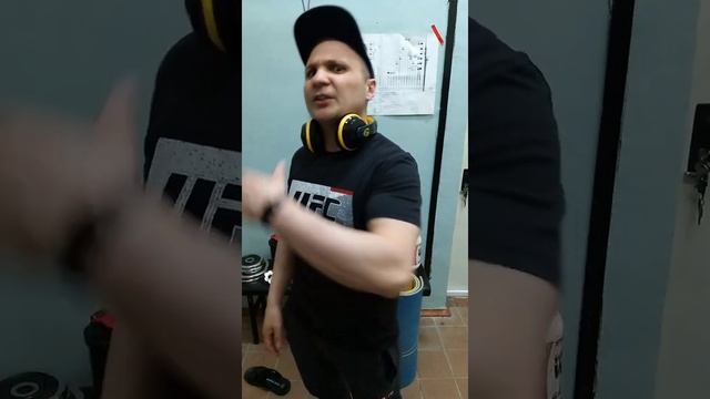 Правильный рацион питания и спорт на работе;) смотреть онлайн