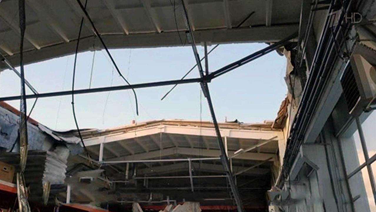 Три человека погибли в подмосковном Дзержинском при обрушении кровли производственного здания