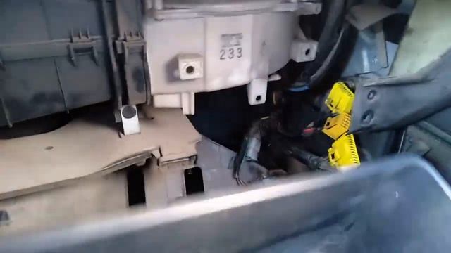 КАК СНЯТЬ И ГДЕ НАХОДИТСЯ Блок управления(МОЗГИ) Mitsubishi Galant смотреть онлайн