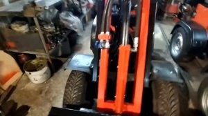 Минипогрузчик 20лс.18А.Эл.стартер.mp4